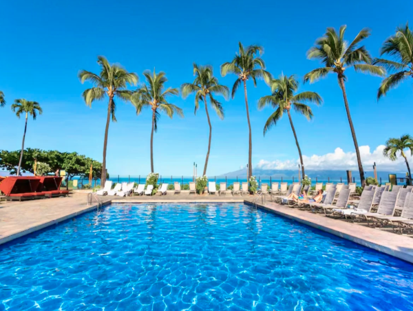 Luxurious 4-Bedroom Maui Retreat in Kaanapali